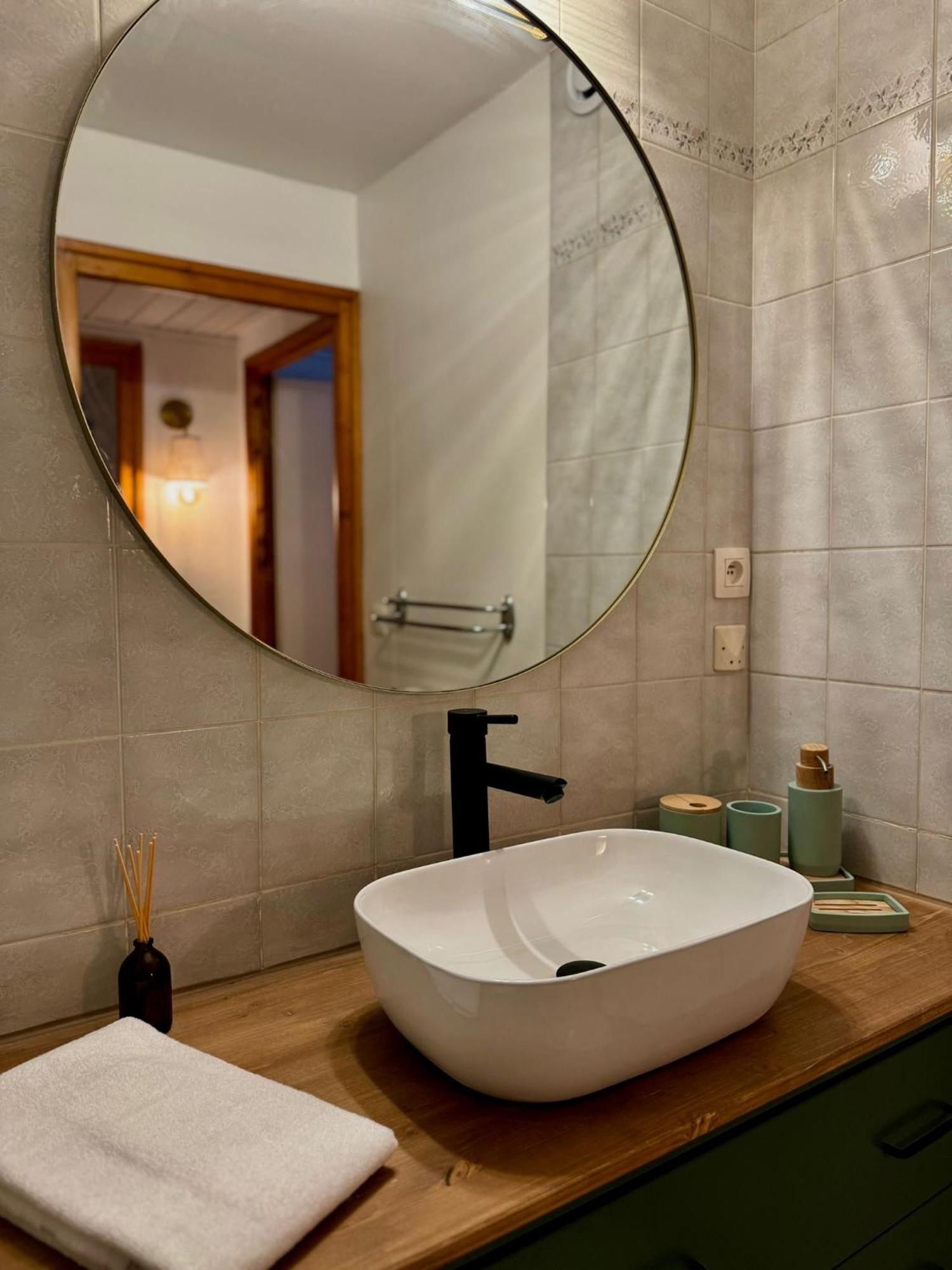 Le Petit Social Home Chamonix Mont Blanc Exterior foto