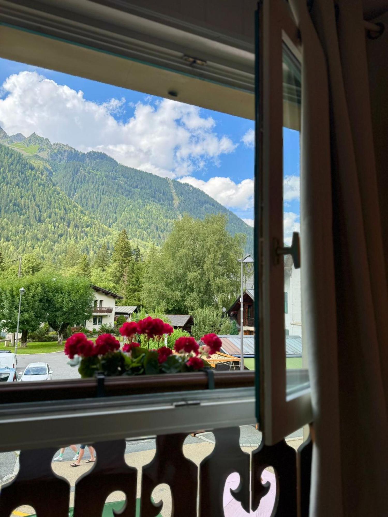 Le Petit Social Home Chamonix Mont Blanc Exterior foto